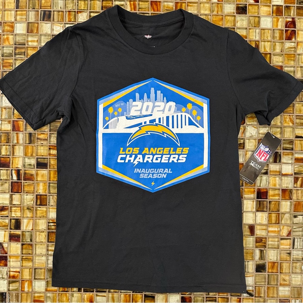 NWT Youth Boys/Girls Los Angeles Chargers Short Sleeve Black T-Shirt~$30~Medium